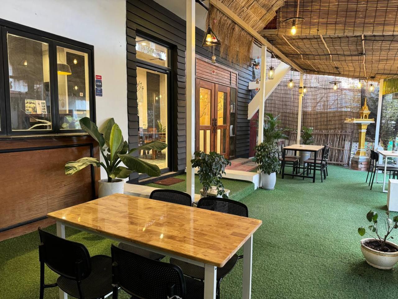 The Hive Hotel Siem Reap Luaran gambar